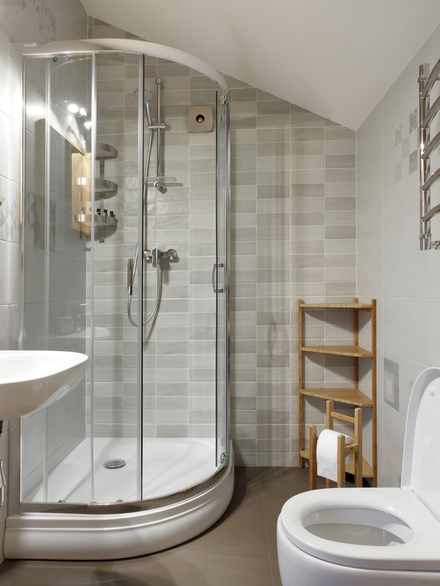 complete bathroom fitter KT4 8ES
